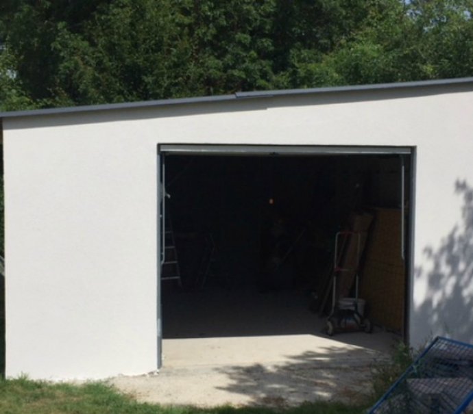 Garage en béton enduit 1 pente